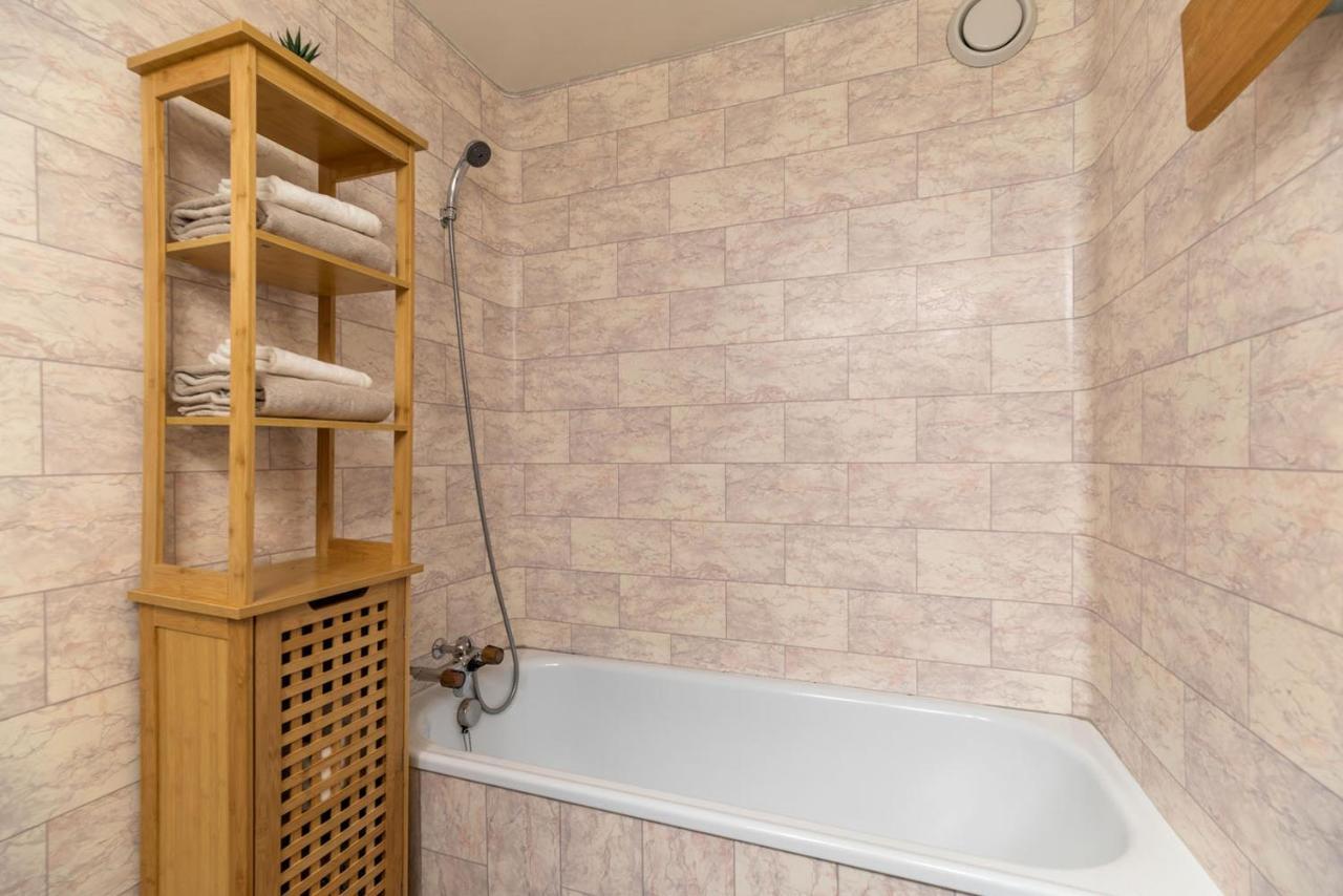 Chaleureux Studio A Anzere, Accessible A Ski, Proche De Tout Bagian luar foto